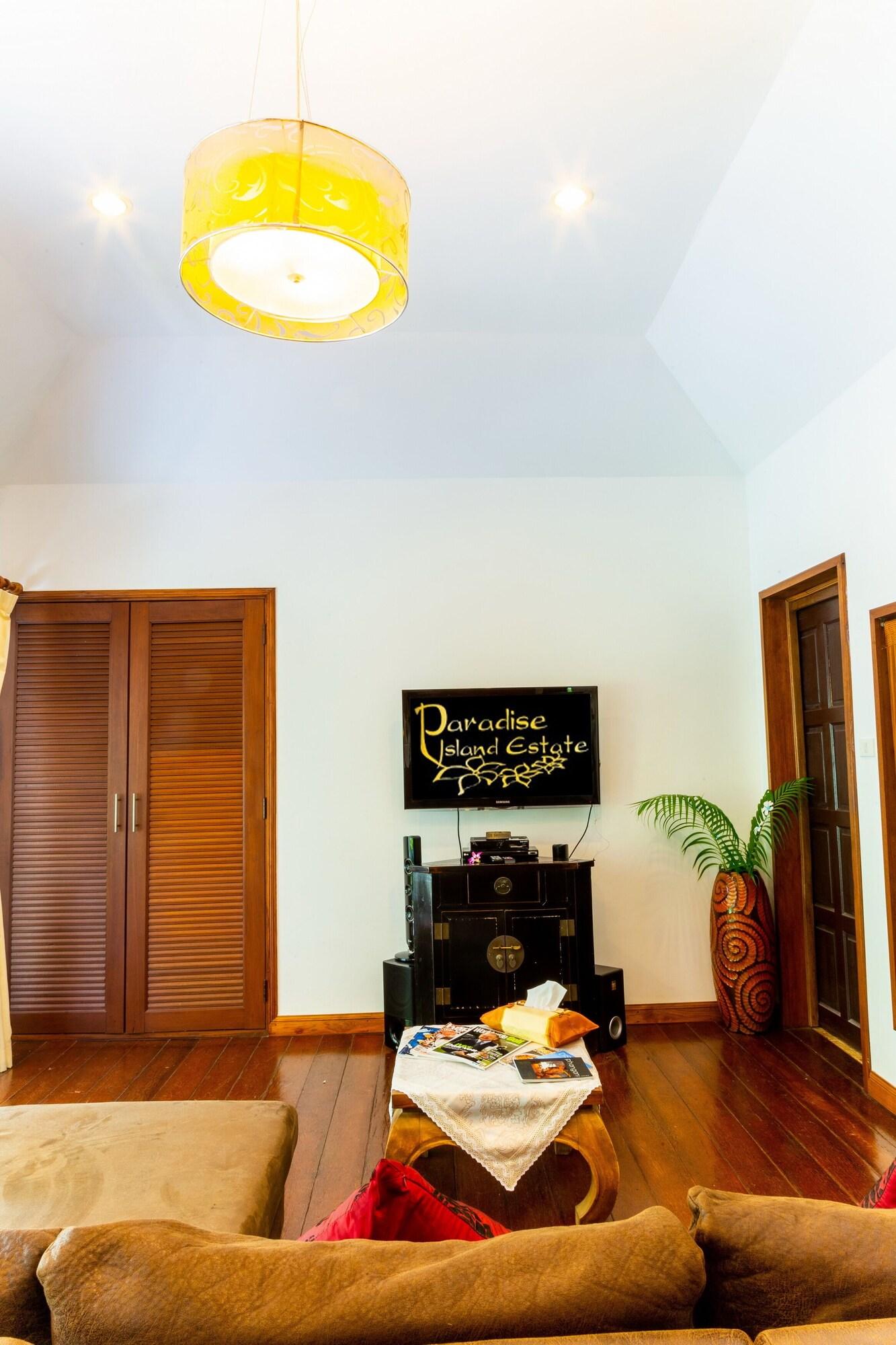 Paradise Island Estate Курортный комплекс 4*