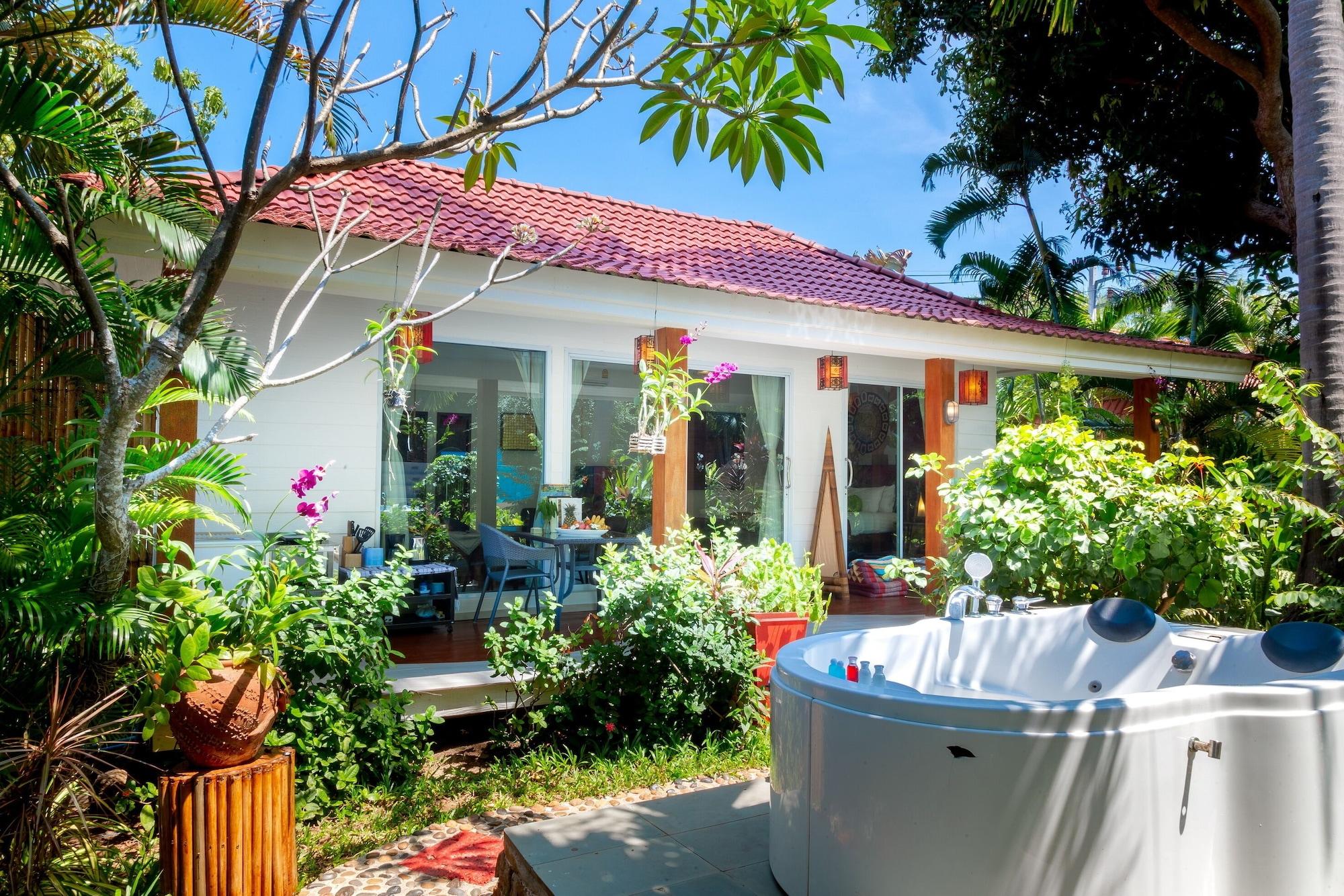 Paradise Island Estate Курортный комплекс 4*